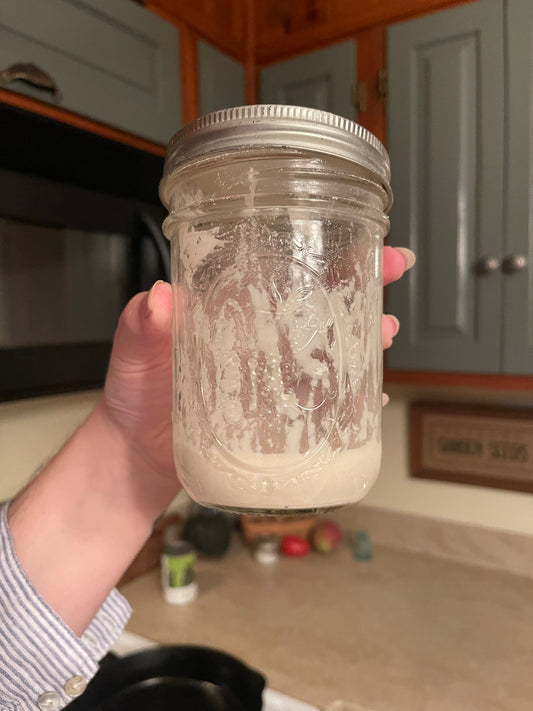 How to Make a Sourdough Starter From Scratch