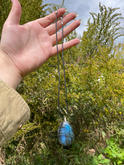 Blue Flash Labradorite Pendant Necklace for Energetic Protection